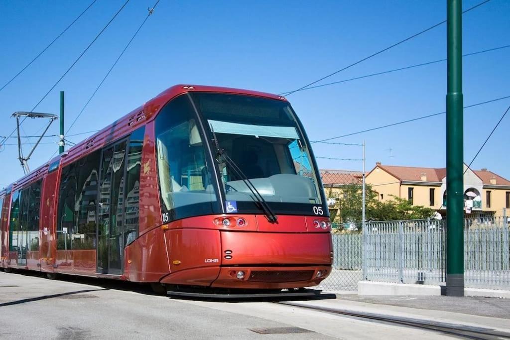 Апартаменты Sunrise30Mt Tram Ingresso Indipendente Parcheggio Местре Экстерьер фото